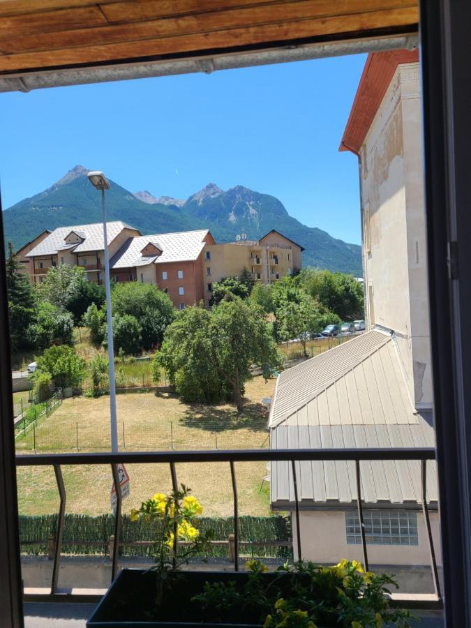 Hotel De La Gare Briancon  Exterior photo